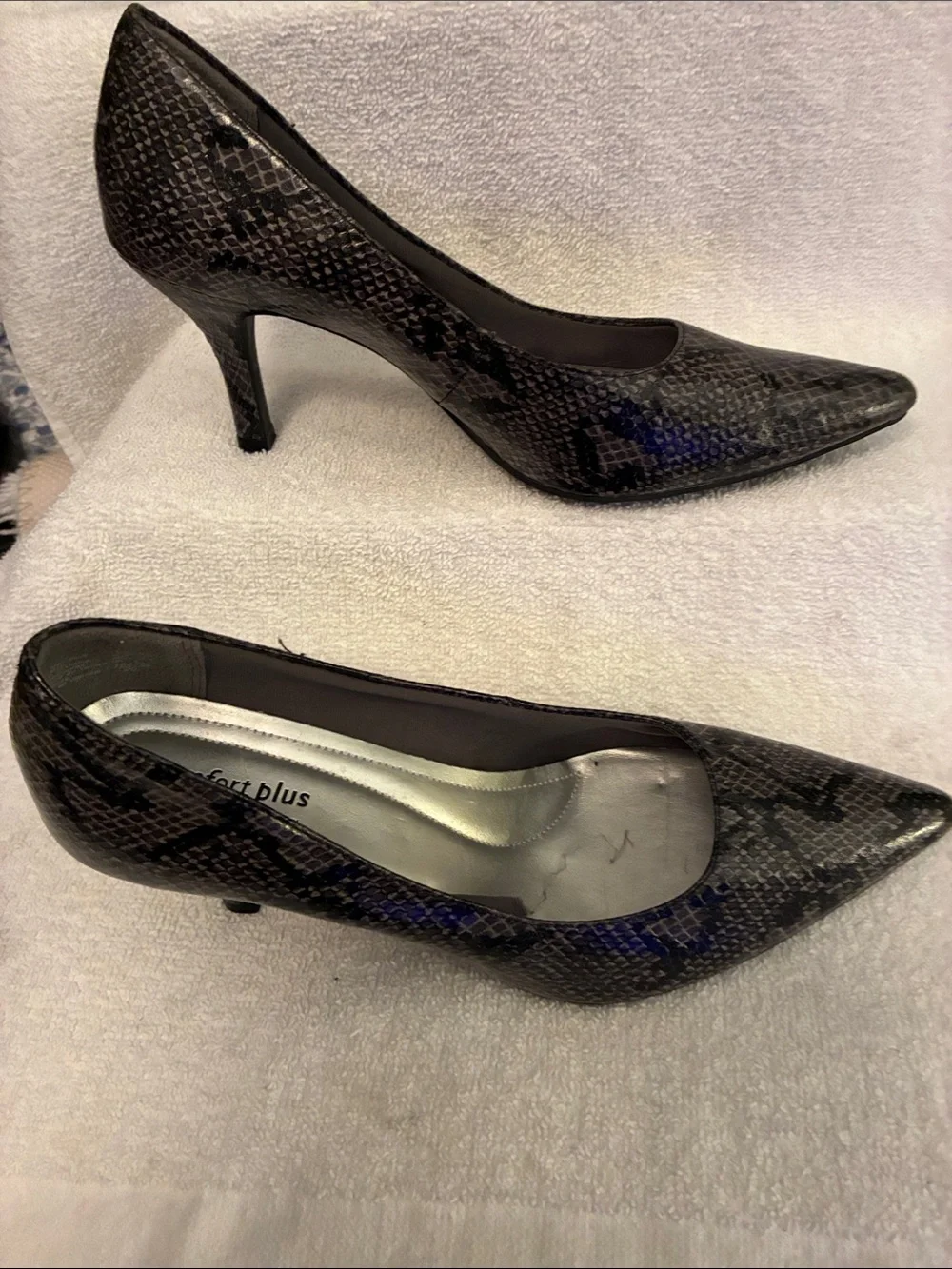 Comfort plus Classic Pointed-Toe Snake Print Pumps - Black